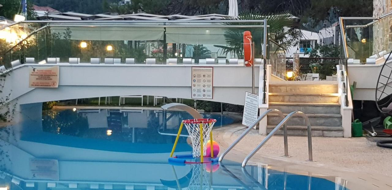Hatzoudis Luxury Suites Khrysi Ammoudia Eksteriør bilde