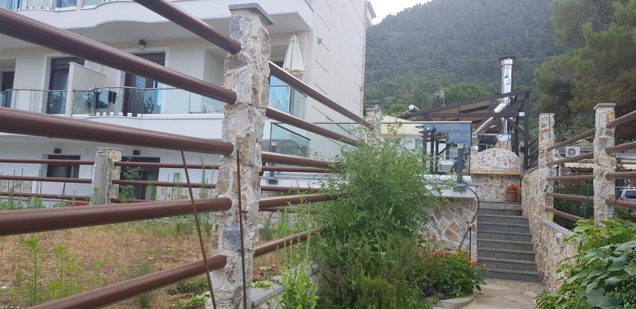 Hatzoudis Luxury Suites Khrysi Ammoudia Eksteriør bilde