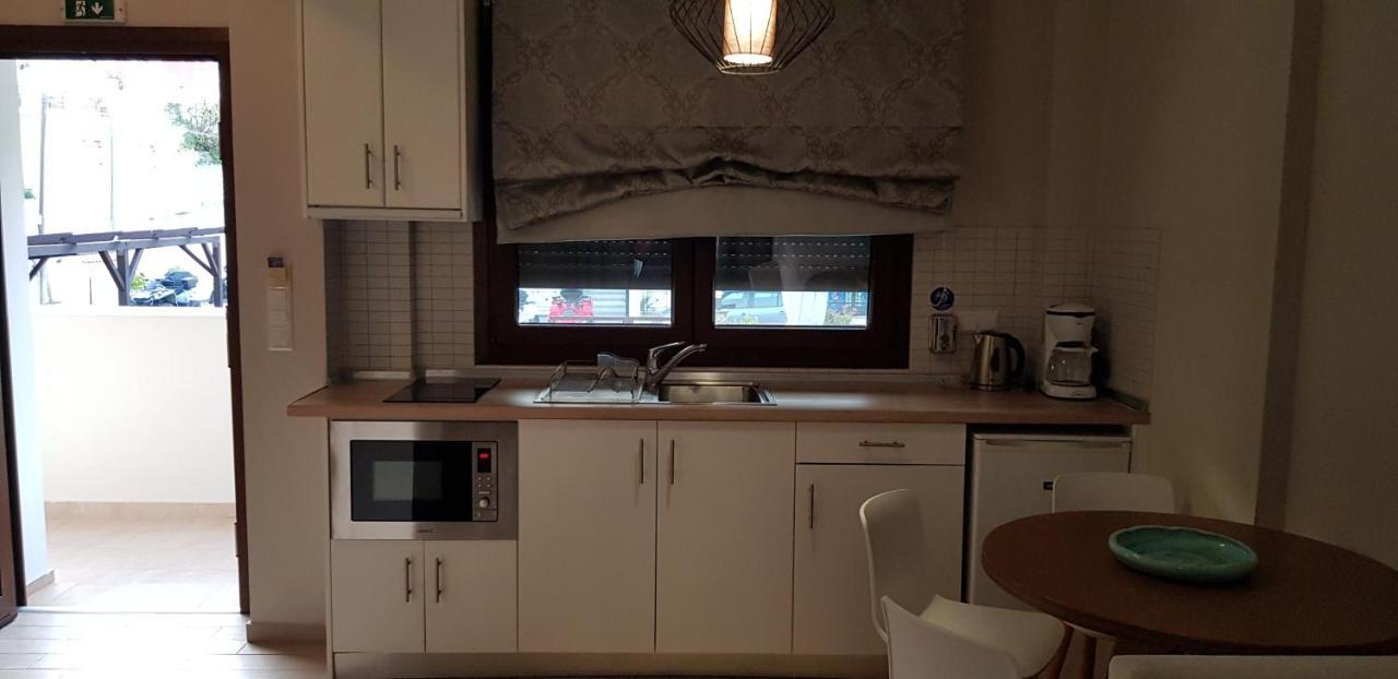 Hatzoudis Luxury Suites Khrysi Ammoudia Eksteriør bilde