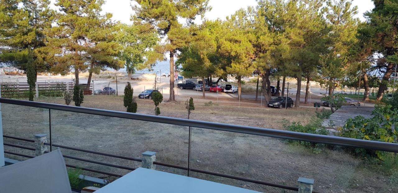 Hatzoudis Luxury Suites Khrysi Ammoudia Eksteriør bilde